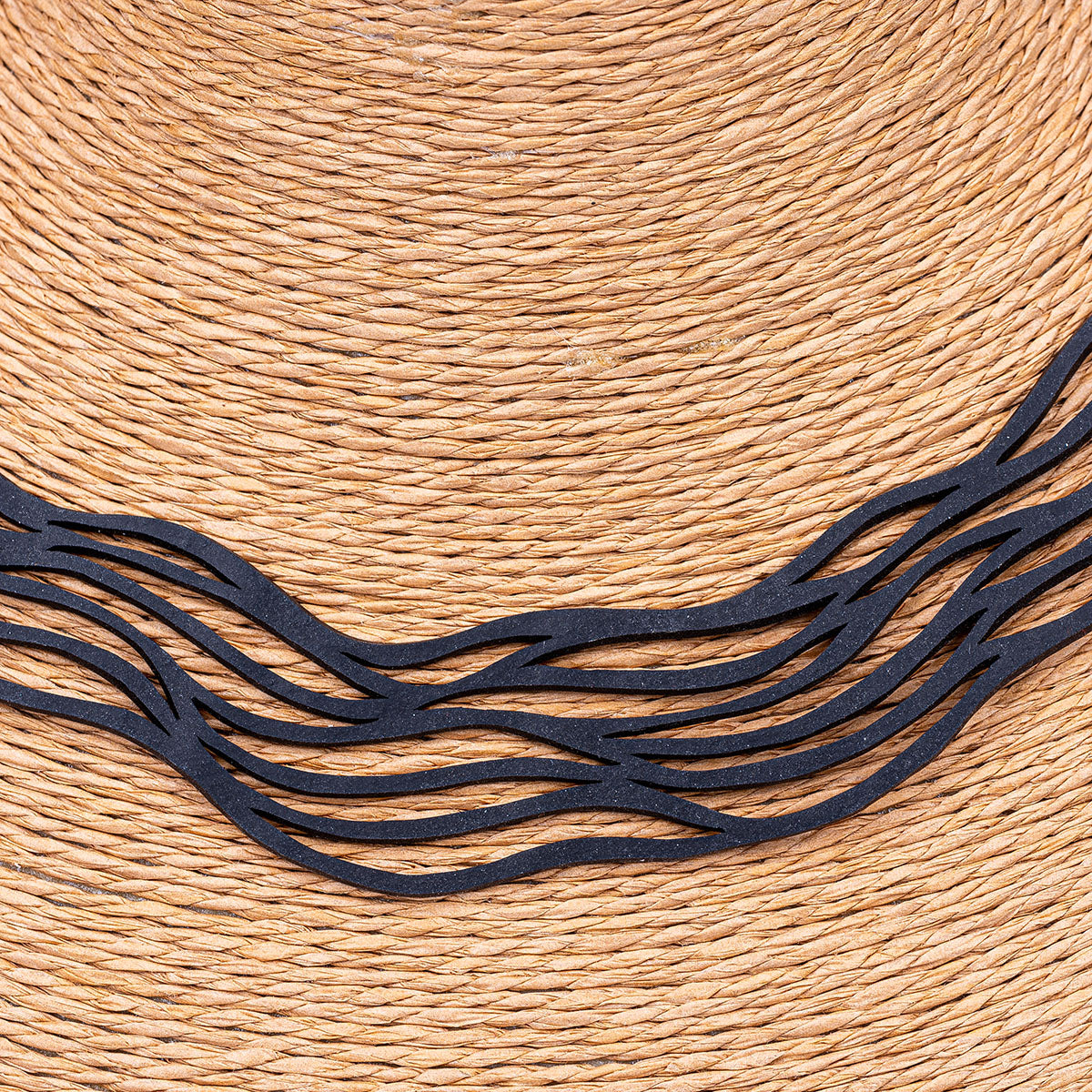 Flow Elegant Recycled Rubber Necklace-4