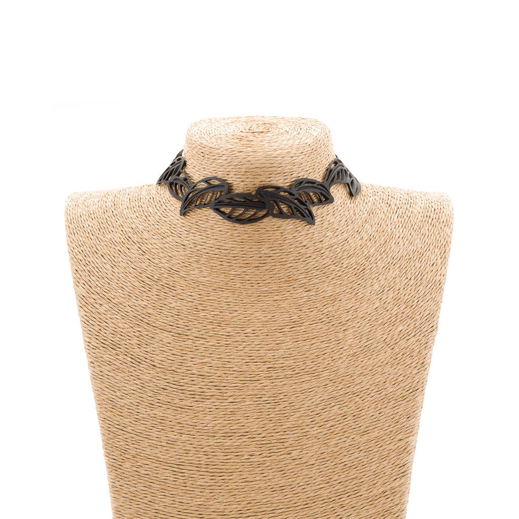 Spring Vegan Black Leaf Choker-1