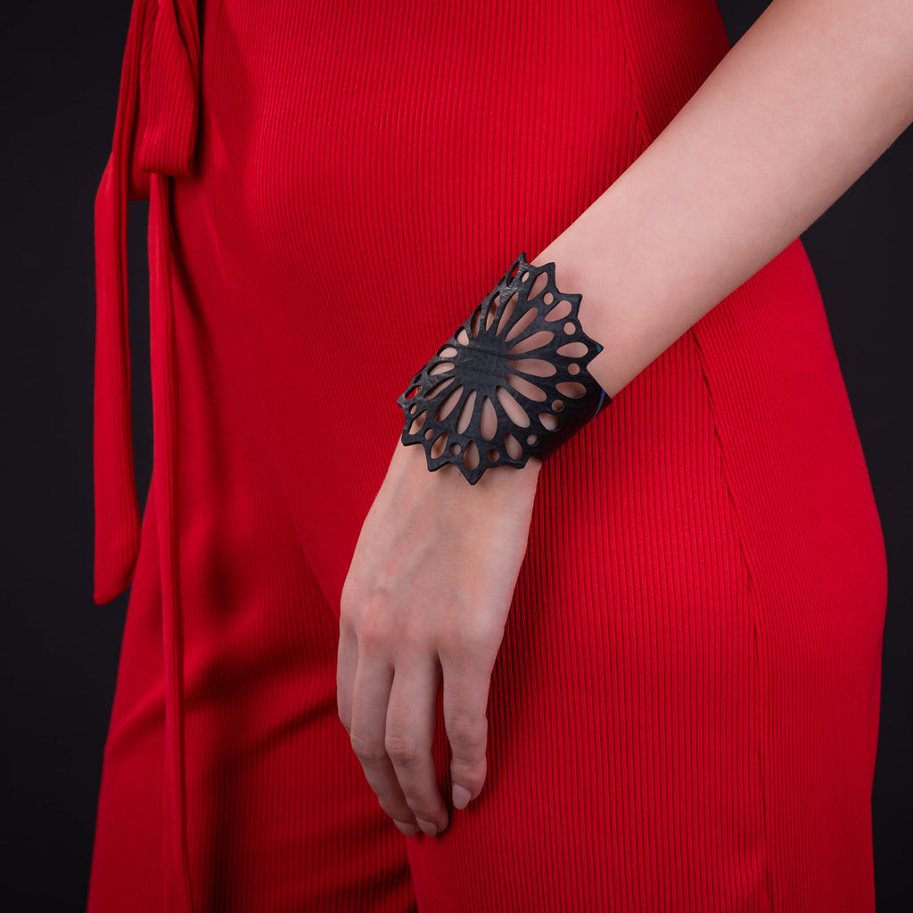 Strawflower Recycled Rubber Bracelet