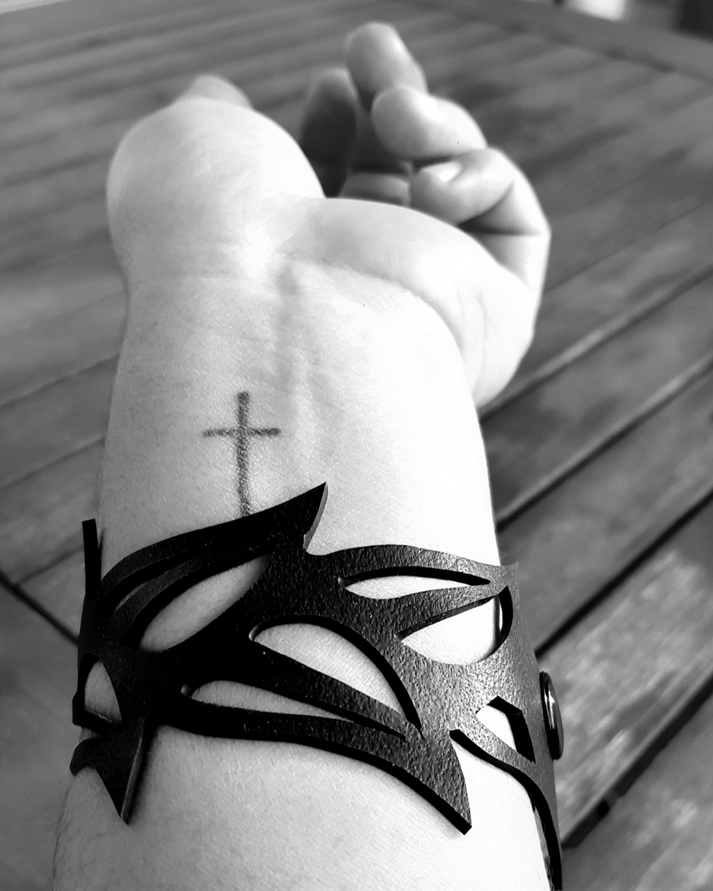 Black Tulip Rubber Bracelet-2